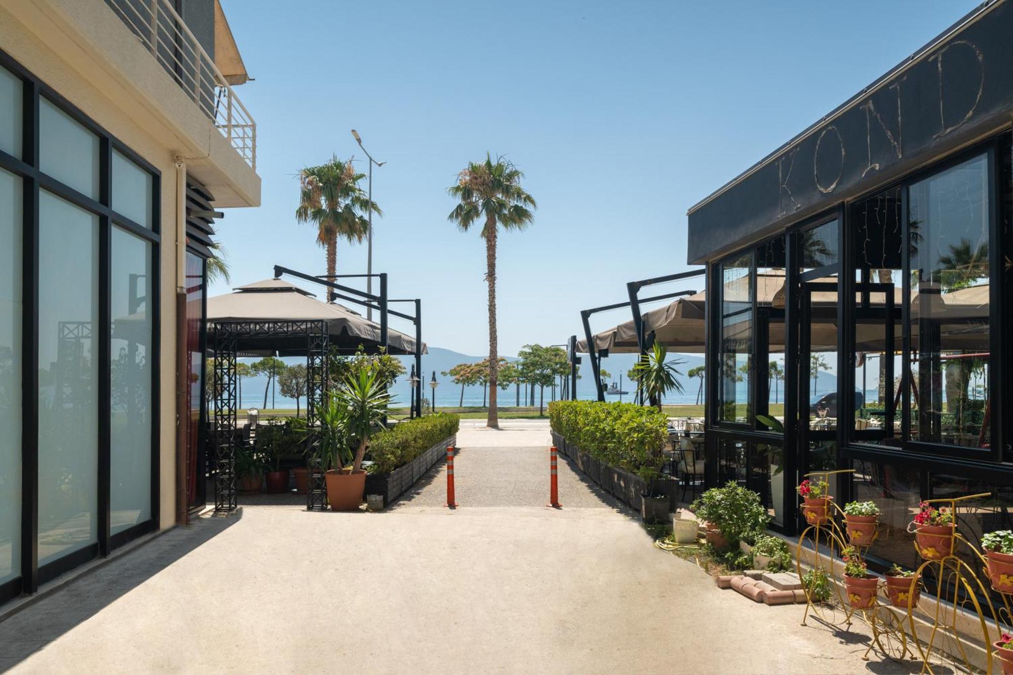 Premium Beachfront Apartamento Vlorë